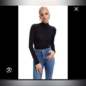 Bozzolo Elegant Black Long Sleeve Crop Top, size medium